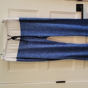 Wide leg leggings blue white comfy and soft NWOT plus size new without tags